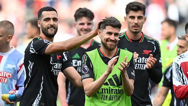 Arsenal: Chiến lược thanh lý cầu thủ khôn ngoan và hiệu quả