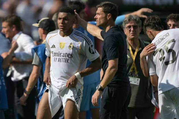Real Madrid đối mặt thách thức tái thiết sau thất bại tại Club World Cup
