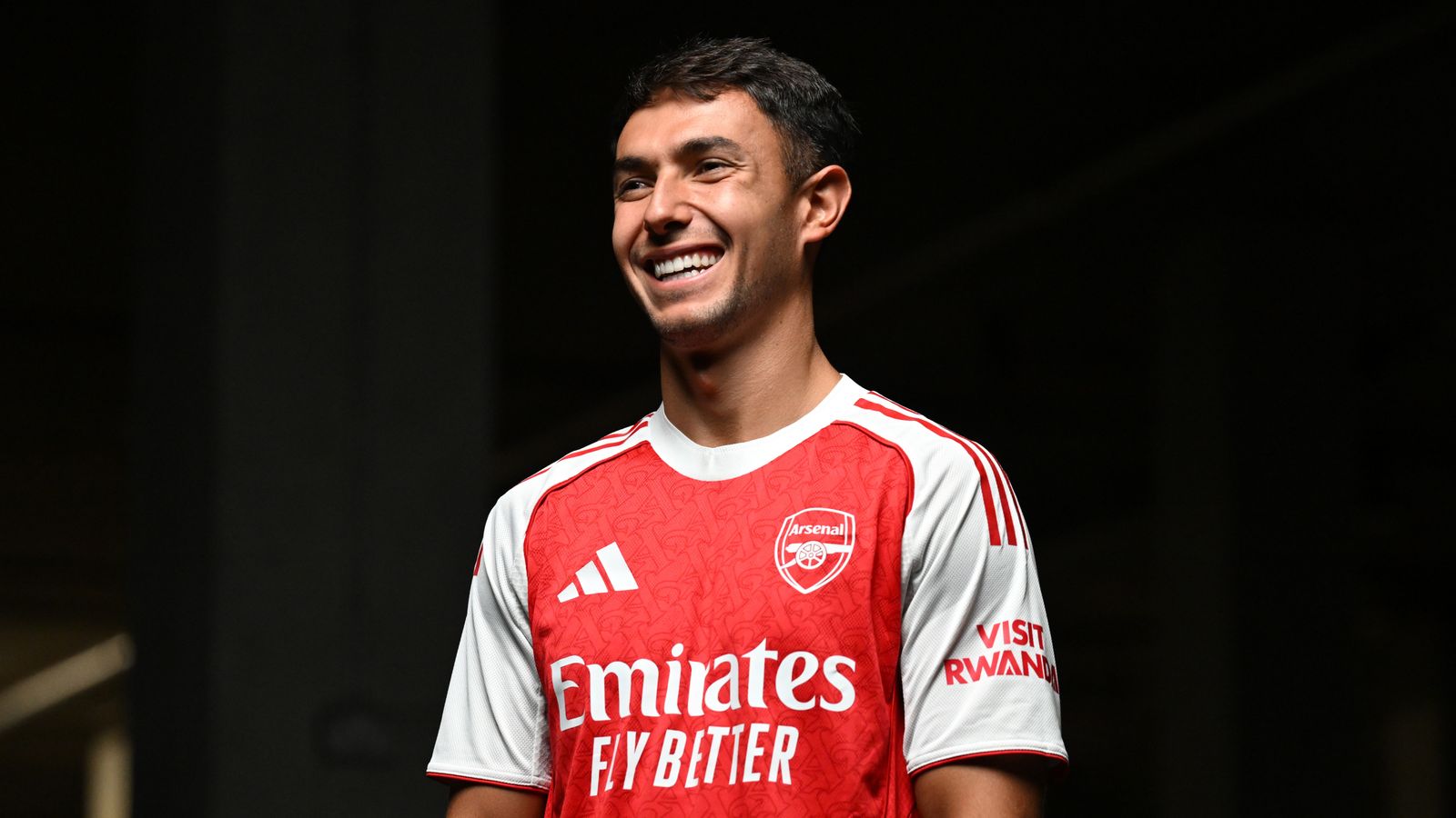 Arsenal 2025/26: Đội Hình Khủng Với Tân Bin Viktor Gyokeres Sẵn Sàng Chinh Phục Ngoại Hạng Anh