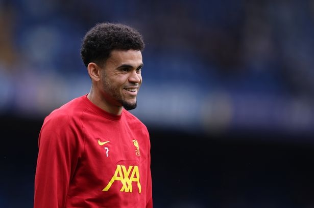 Barcelona chiêu mộ Marcus Rashford, tạm gác thương vụ Luis Diaz